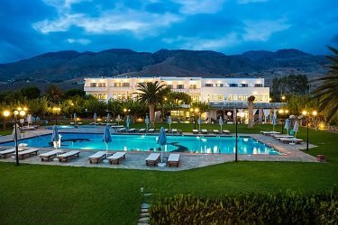 020_VRITOMARTIS_zwembad